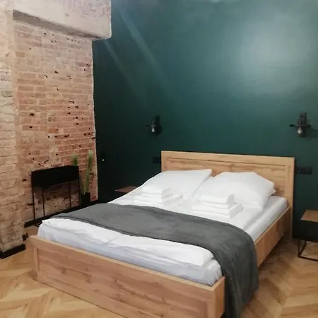 Gor-ski Saneczkowa Lejlighed *